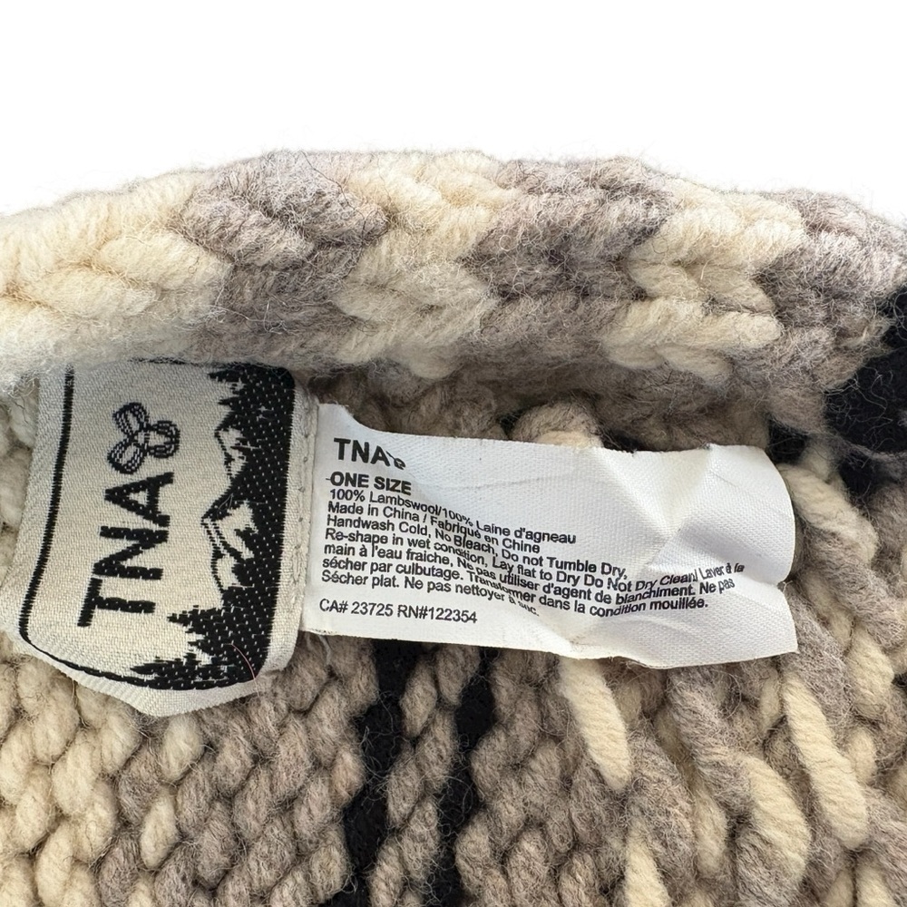 TNA Sea to Sky Scarf Chunky Knit Lambswool Gray Black Ivory Fringe RARE - Picture 7 of 7